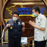 Peduli Pelajar Berprestasi dan Kurang Mampu, Herman Deru Gulirkan Beasiswa Kuliah Gratis Peduli Pelajar Berprestasi dan Kurang Mampu, Herman Deru Gulirkan Beasiswa Kuliah Gratis