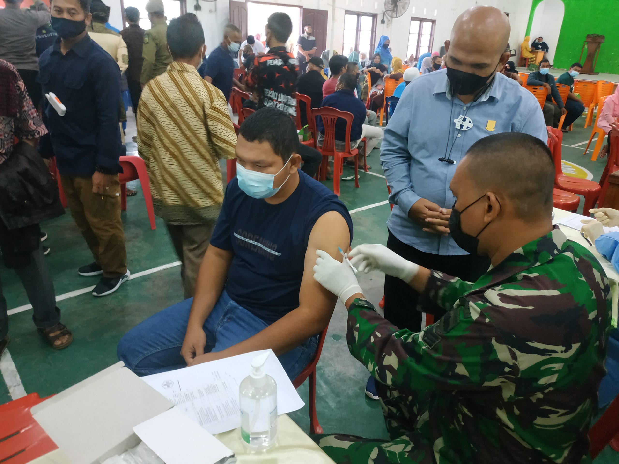 Ketua Komisi I DPRD Natuna Apresiasi Capaian Vaksinasi Massal Kecamatan Serasan