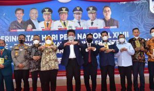Hadiri Perayaan HUT PWI/HPN Ke 75, Herman Deru Harapkan Insan Pers Jaga Kehormatan Profesi 