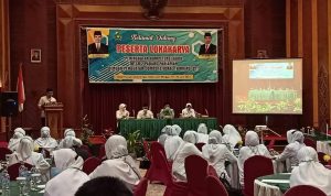 Tingkatkan Kompetensi Guru Madrasah, MTsN 2 Padang Pariaman Gelar Lokakarya di Bukittinggi
