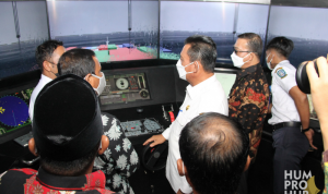 Gubernur Ansar Ingin Output SMK Adalah Generasi Siap Pakai Gubernur Ansar Ingin Output SMK Adalah Generasi Siap Pakai