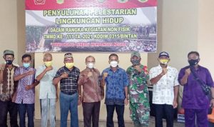Ajak Bijak Kelola Sampah, Satgas TMMD ke-111 Kodim 0315/Bintan dan DLH Lingga Gelar Penyuluhan Lingkungan Hidup