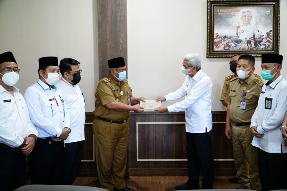 Gubernur Tunjuk H. Rosyidin Hasan Pengganti Antar Waktu Ketua Harian LPTQ Sumsel Gubernur Tunjuk H. Rosyidin Hasan Pengganti Antar Waktu Ketua Harian LPTQ Sumsel