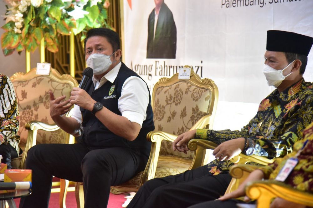 Herman Deru Tampil Sebagai Pembicara Pada FGD FKPB Sumsel Herman Deru Tampil Sebagai Pembicara Pada FGD FKPB Sumsel