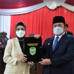 Gubernur Bersama Ketua DPRD Sumsel Tandatangani Persetujuan Pembentukan CDP Kabupaten Kikim Area Gubernur Bersama Ketua DPRD Sumsel Tandatangani Persetujuan Pembentukan CDP Kabupaten Kikim Area