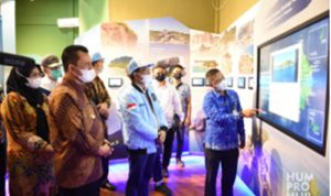 Kunjungi Natuna, Gubernur Ansar: Buat Lingkungan dan Ruang Digital yang Mendidik dan Baik Kunjungi Natuna, Gubernur Ansar: Buat Lingkungan dan Ruang Digital yang Mendidik dan Baik
