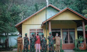 Jelang HUT RI Ke-76, Koramil 06/Serasan Himbau Warga Kibarkan Bendera