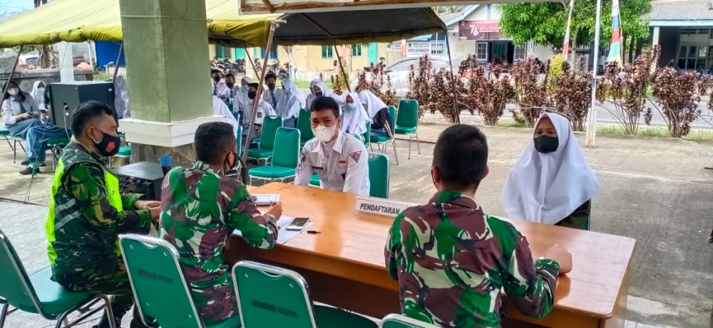 Kodim 0318/Natuna Gandeng Pemerintah Daerah Dalam Melaksanakan Vaksinasi Covid -19 di Kalangan Pelajar