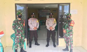 Koramil 06/Serasan Bersama Polsek Kembali Lakukan Pengamanan Kegiatan Vaksinasi Koramil 06/Serasan Bersama Polsek Kembali Lakukan Pengamanan Kegiatan Vaksinasi