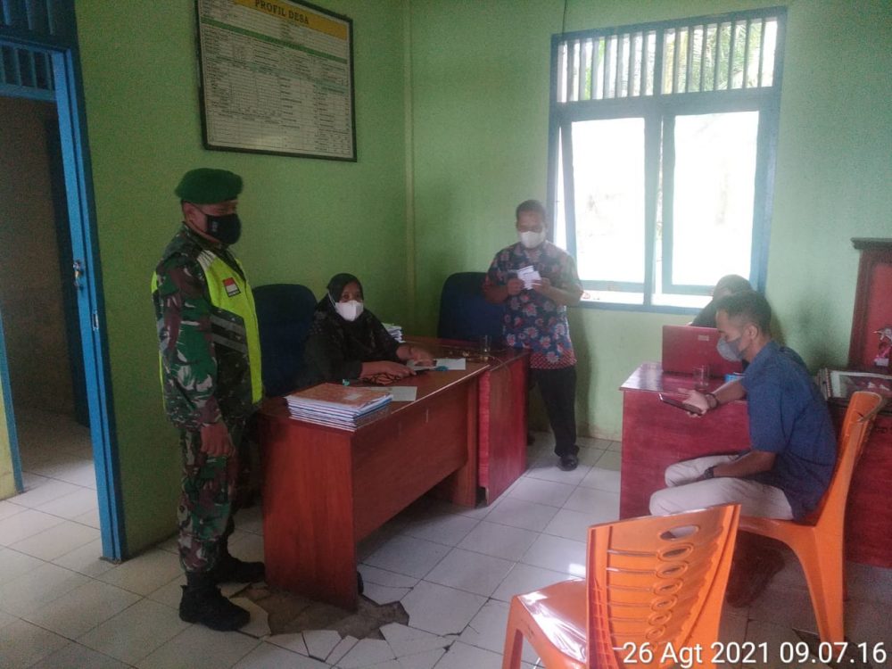Jalin Silaturahmi, Babinsa Koramil 05/Midai Kunjungi Kantor Desa Air Kumpai Jalin Silaturahmi, Babinsa Koramil 05/Midai Kunjungi Kantor Desa Air Kumpai