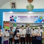 Kemenag Serahkan Hadiah Juara KSM Tingkat Kota Padang Panjang Tahun 2021 Kemenag Serahkan Hadiah Juara KSM Tingkat Kota Padang Panjang Tahun 2021