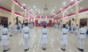 Bupati Siswandi Kukuhkan 33 Anggota Paskibraka Natuna 2021