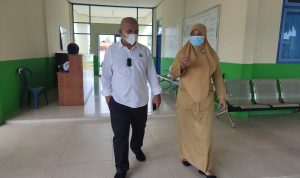 Tinjau Proses PTM, Wan Aris Ingatkan Para Guru Tidak Membuat Siswa Stres