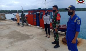 Cek Kesehatan ABK Kapal Minyak, Danramil 05/Midai : Mari Jaga Daerah Kita Dari Covid-19