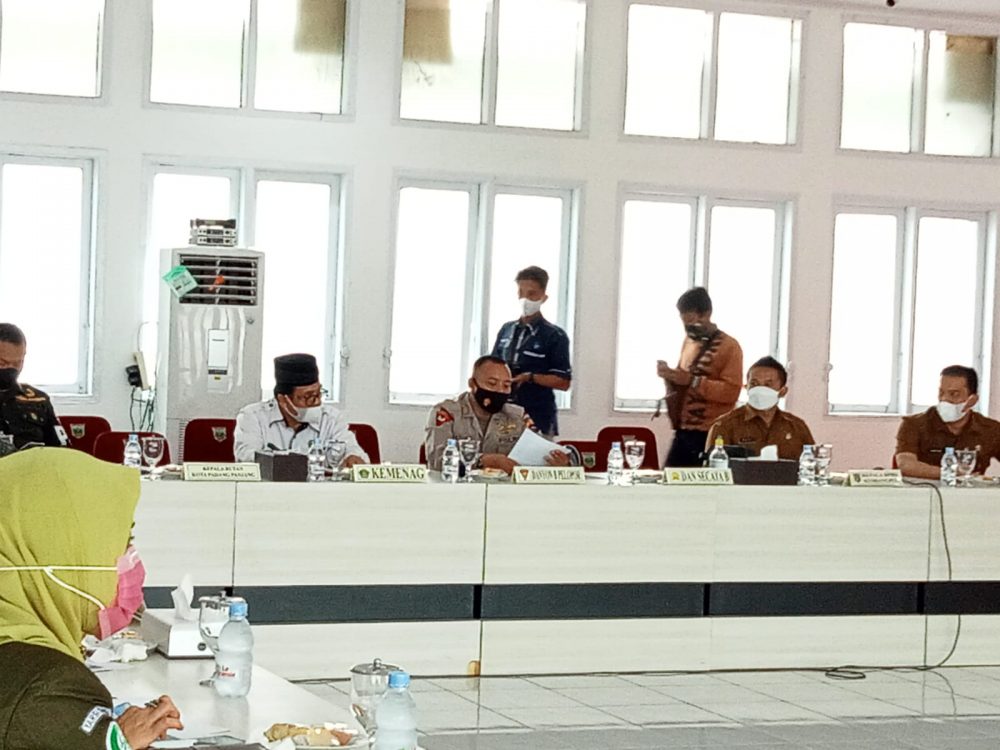 Kakankemenag Hadiri Evaluasi PPKM Level 3 Kota Padang Panjang