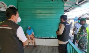 Koramil 03/Sedanau Kembali Lakukan Tracing Terhadap Salah Seorang Warga Terkonfirmasi Positif Covid-19 Koramil 03/Sedanau Kembali Lakukan Tracing Terhadap Salah Seorang Warga Terkonfirmasi Positif Covid-19