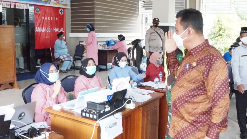 Gesa Tuntaskan Vaksinasi Anak, Gubernur Ansar Tambah Vaksinator