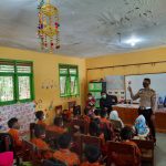 Satlantas Polres Lingga Bersama Tim Pengmas Oseanografi ITB Gelar Giat Polsanak di SDN 006 Selayar