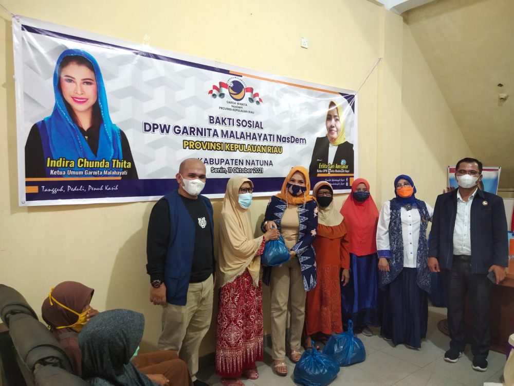 Kunjungi Natuna, DPW Garnita Malahayati Nasdem Kepri Bagikan 50 Paket Sembako