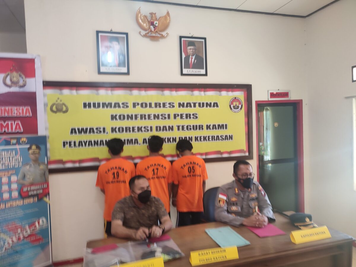 Polisi Ringkus 3 Orang Pelaku Pencuri Tabung Gas 12 Kg di Natuna Polisi Ringkus 3 Orang Pelaku Pencuri Tabung Gas 12 Kg di Natuna