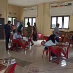 Babinsa Koramil 06/Serasan, Turut Kawal Pelaksanaan Tes Perangkat Desa Air Nusa