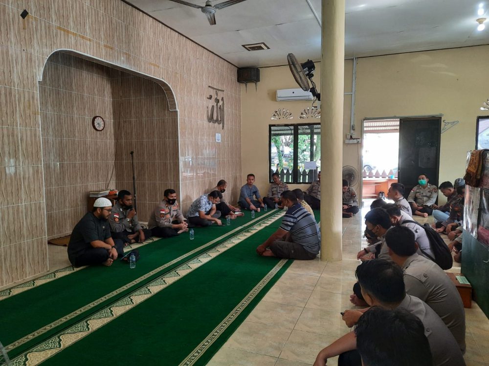Guna Tumbuh Moral dan Keteladanan Bagi Anggota, Polres Natuna Gelar Binrohtal Guna Tumbuh Moral dan Keteladanan Bagi Anggota, Polres Natuna Gelar Binrohtal