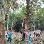 Jum’at Bersih Koramil 06/Serasan Melaksanakan Goro Bersama Masyarakat Serasan Jum’at Bersih Koramil 06/Serasan Melaksanakan Goro Bersama Masyarakat Serasan