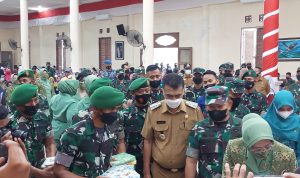 Jendral TNI Dudung Saksikan Kegiatan Vaksinasi Gurindam 12 Kodim 0318/Natuna