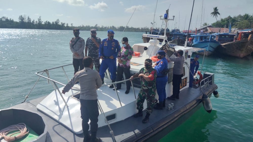 Satpolair Polres Bintan Laksanakan Patroli Laut Bersama TNI dan Pemerintah Kecamatan Bintan Timur