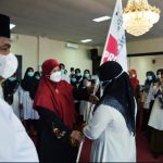 Suhatri Bur Lantik Pengurus SOIna Kabupaten Padang Pariaman Periode 2022-2026