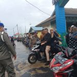 Wan Siswandi Sambangi Kota Apung Sedanau Wan Siswandi Sambangi Kota Apung Sedanau