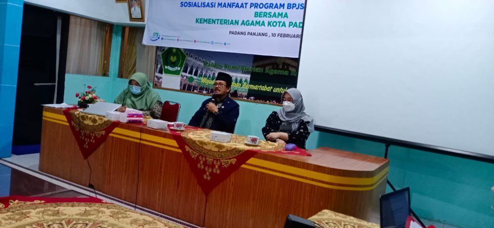 Wujudkan Madrasah Ramah Anak, Kemenag Padang Panjang Hadirkan Psikolog Wujudkan Madrasah Ramah Anak, Kemenag Padang Panjang Hadirkan Psikolog