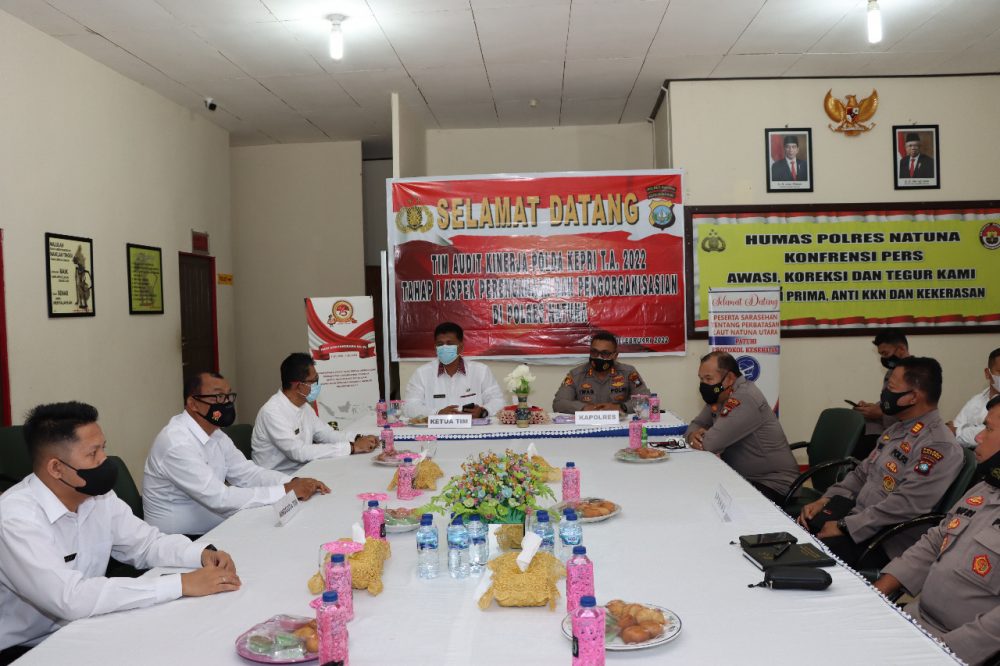 Tim Auditor Itwasda Polda Kepri Lakukan Pemeriksaan Rutin di Polres Natuna Tim Auditor Itwasda Polda Kepri Lakukan Pemeriksaan Rutin di Polres Natuna