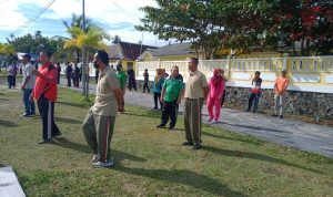 Babinsa Sertu Risdianto Pantau Pelaksanaan Prokes Pada Kegiatan Senam Bersama