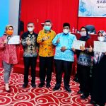 Terapkan Pelayanan Kesehatan Terpadu, Puskesmas VII Koto Sungai Sariak Terima 3 Penghargaan Dari Pemkab Padang Pariaman Terapkan Pelayanan Kesehatan Terpadu, Puskesmas VII Koto Sungai Sariak Terima 3 Penghargaan Dari Pemkab Padang Pariaman