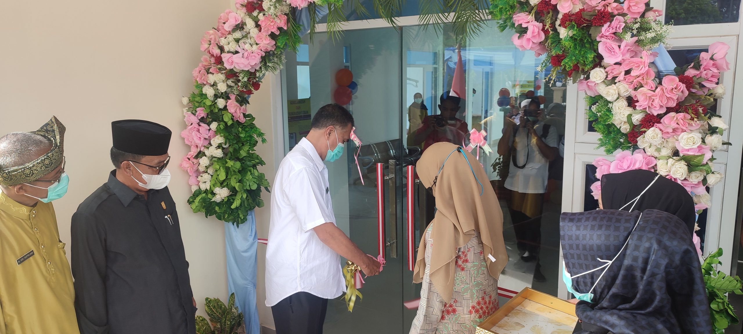 Tingkatkan Pelayanan Kesehatan, Bupati Natuna Resmikan Gedung Puskesmas Bungteng