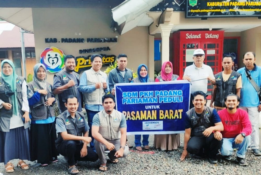 Peduli Korban Bencana Pasaman, Kadinsos P3A Kabupaten Padang Pariaman Lepas Tim PKH