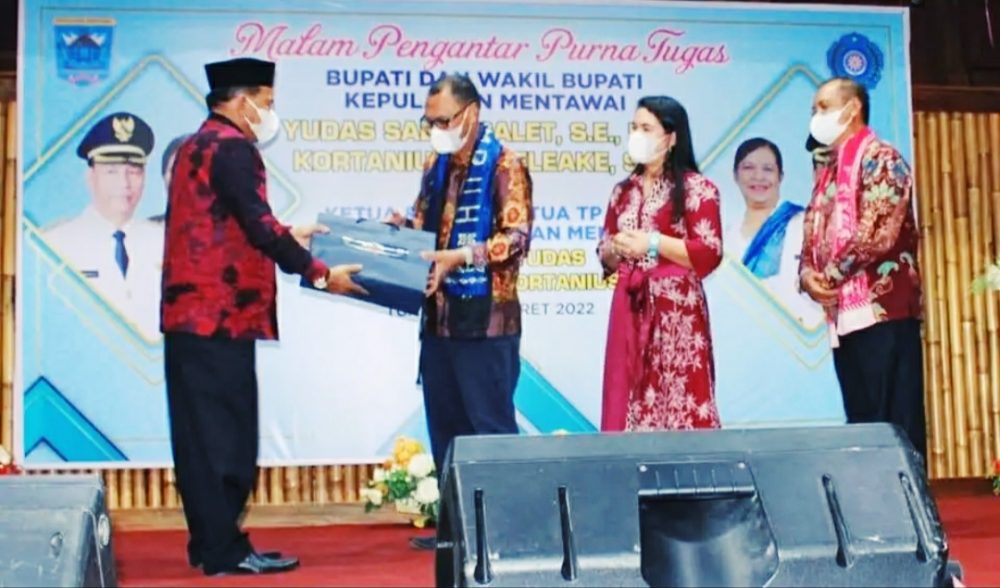Rahmang Hadiri Malam PPT Bupati dan Wakil Bupati Kabupaten Kepulauan Mentawai Rahmang Hadiri Malam PPT Bupati dan Wakil Bupati Kabupaten Kepulauan Mentawai