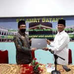 Kakankemenag Serahkan BMN Kepada Kasubbag TU