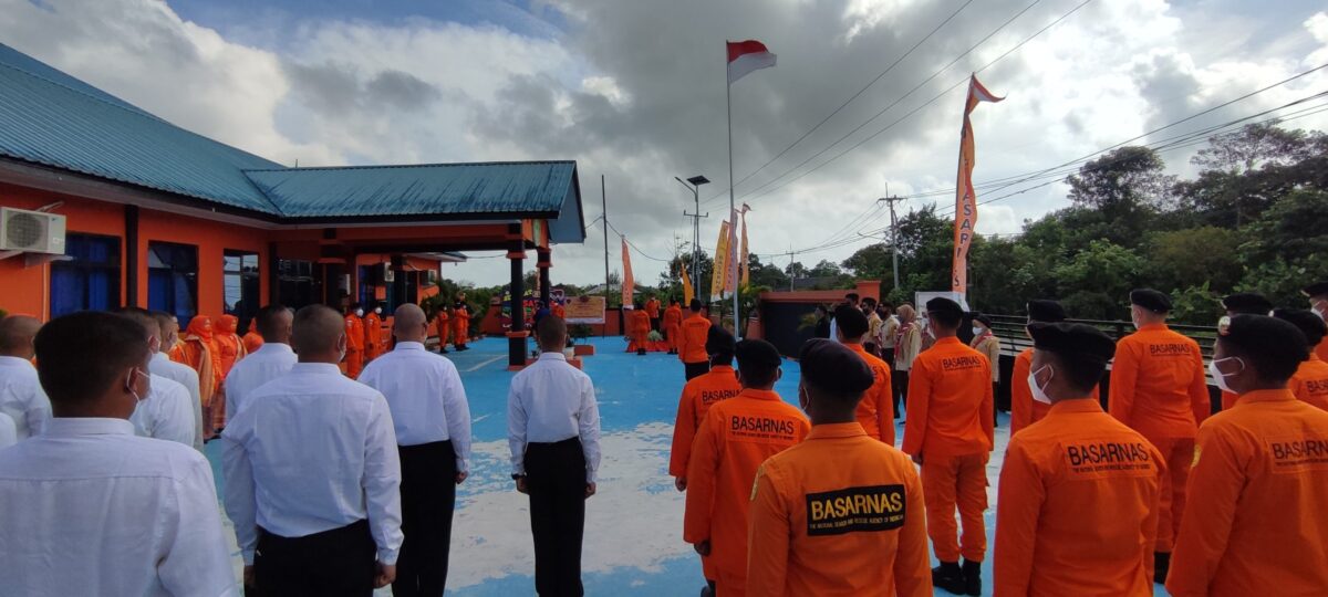 Hikmat dan Sederhana Warnai Upacara Peringatan HUT Basarnas di Natuna Hikmat dan Sederhana Warnai Upacara Peringatan HUT Basarnas di Natuna
