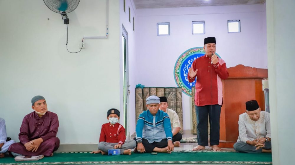 Bupati Lingga Safari Ramadhan Perdana di Desa Keton