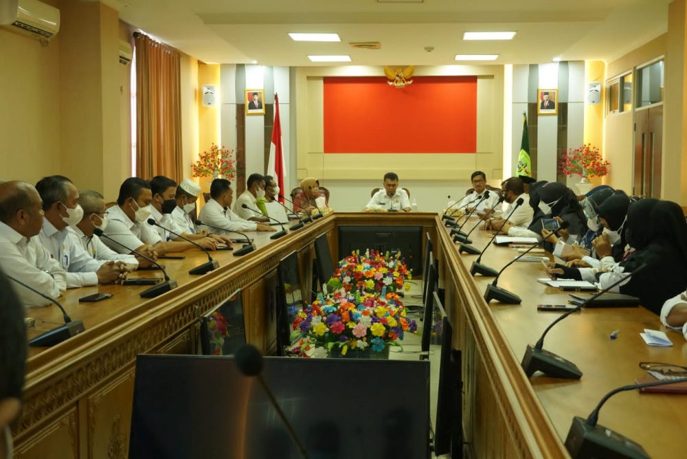 Bupati Natuna Sambut Kedatangan Asisten Kemenko Marves, Bahas Soal Kemaritiman