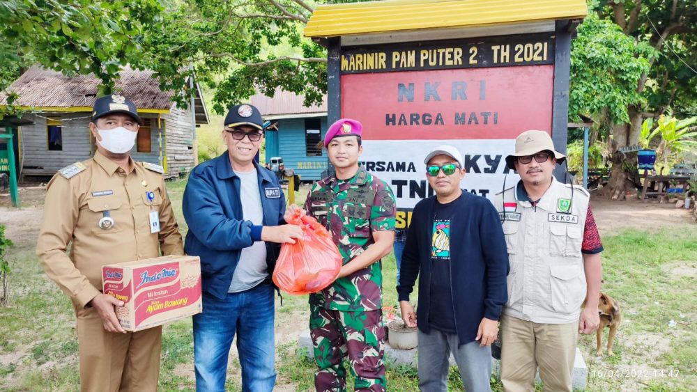 Kunjungi Penjaga Perbatasan, Siswandi Beri Semangat Prajurit TNI