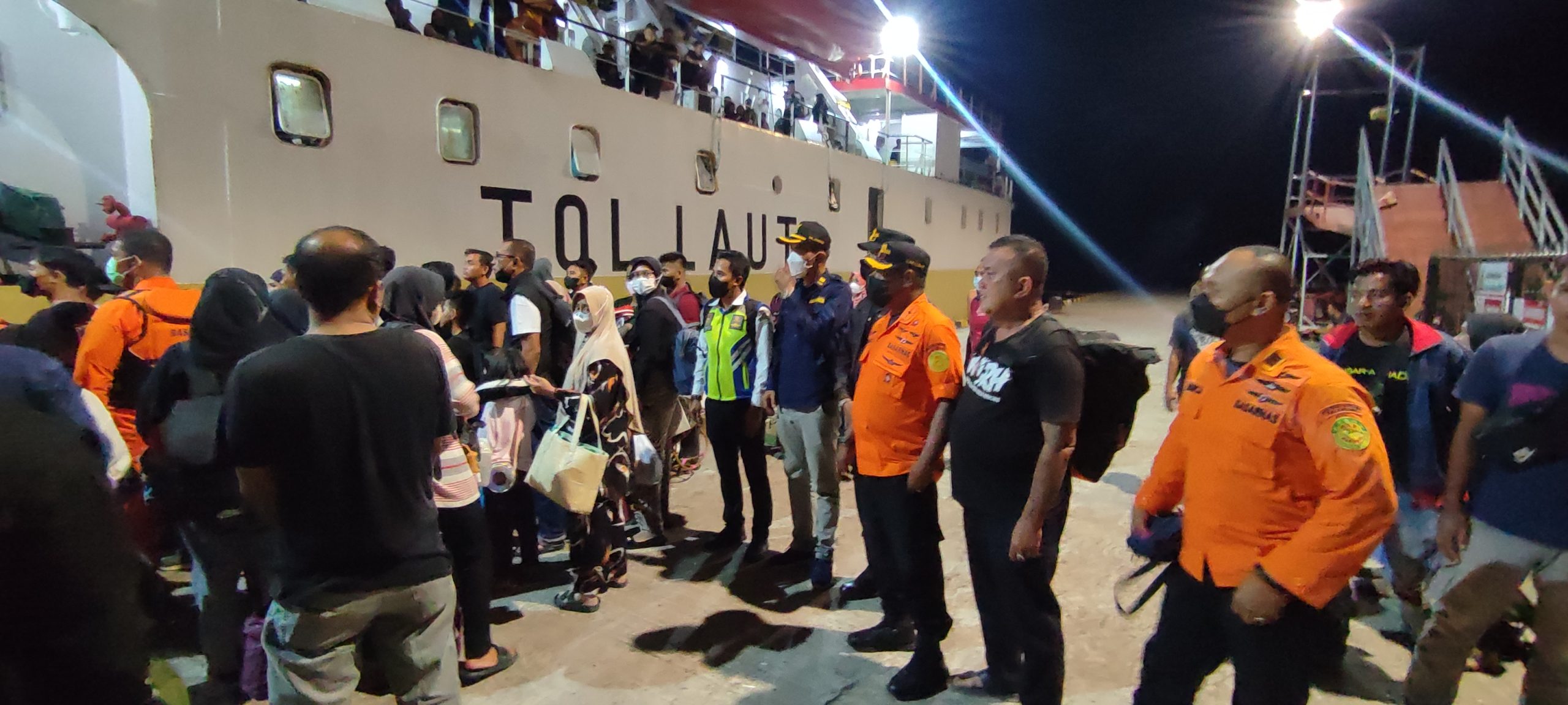 Pantau Arus Mudik, Kepala Basarnas Natuna Tinjau Pelabuhan Selat Lampa Pantau Arus Mudik, Kepala Basarnas Natuna Tinjau Pelabuhan Selat Lampa