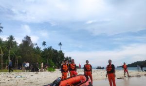 Pantai Jadi Wisata Favorit Masyarakat, Basarnas Natuna Lakukan Siaga Sar Khusus