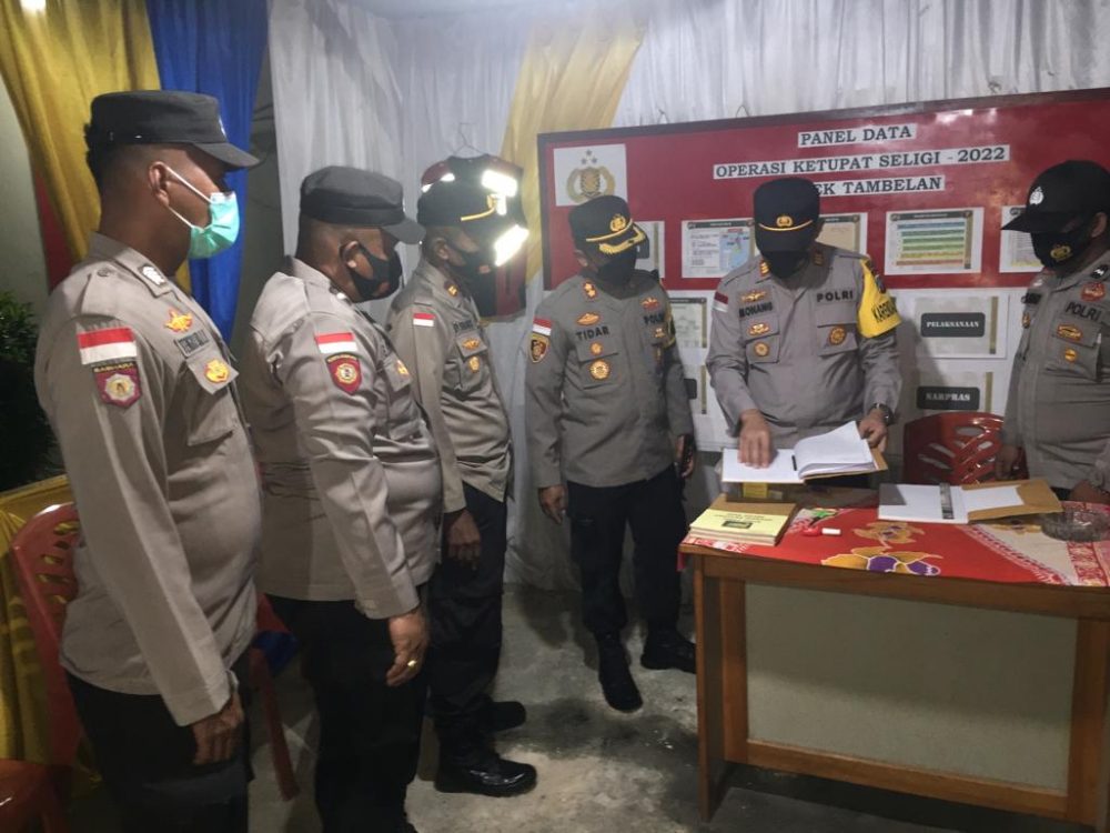 Kapolres Bintan Selaku KaOpsRes Sidak Ke PosPam Operasi Ketupat Seligi 2022 Polsek Tambelan Kapolres Bintan Selaku KaOpsRes Sidak Ke PosPam Operasi Ketupat Seligi 2022 Polsek Tambelan