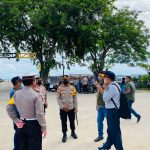 Kapolres Bintan Tinjau Langsung Arus Balik Masyarakat di Pelabuhan ASDP Kapolres Bintan Tinjau Langsung Arus Balik Masyarakat di Pelabuhan ASDP