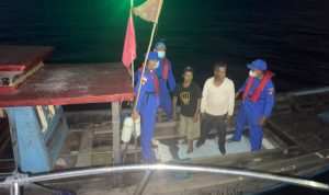 Pompong Nelayan Hilang Contact Satplairud Polres Karimun Kerahkan Tim SAR Pompong Nelayan Hilang Contact Satplairud Polres Karimun Kerahkan Tim SAR