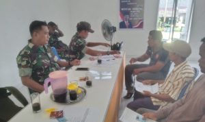 Agar Tepat Sasaran, Babinsa Serda Purwanto Awasi Penyaluran BLT PEN
