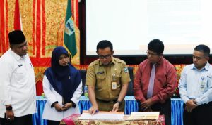Disdukcapil Kabupaten Padang Pariaman Lakukan Evaluasi Standar Pelayanan Publik